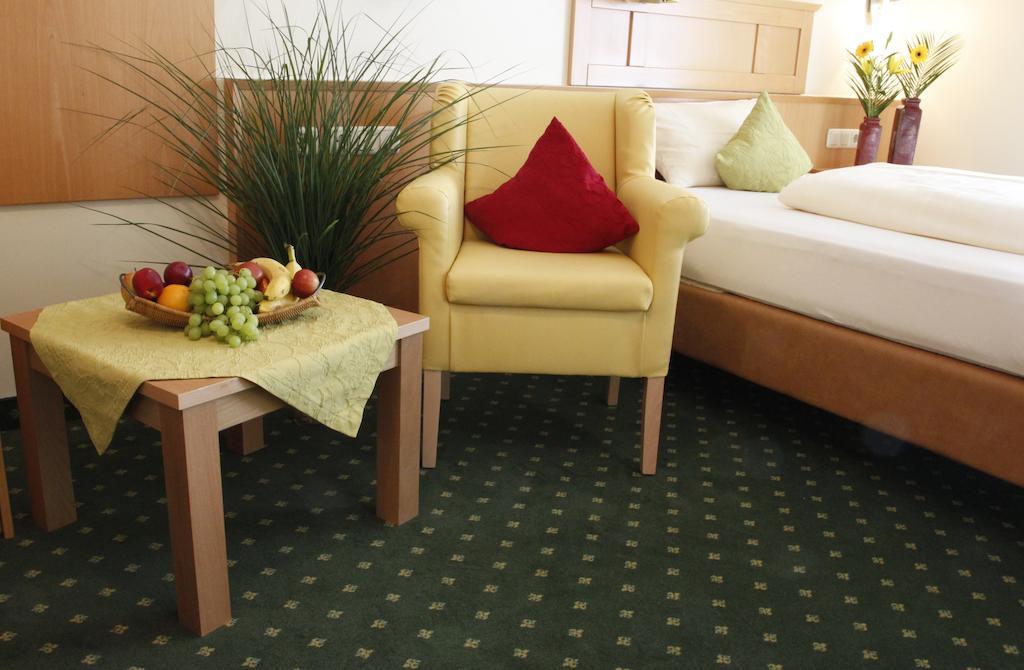 Apart-Hotel Pension Rossmayer Bad Füssing Δωμάτιο φωτογραφία