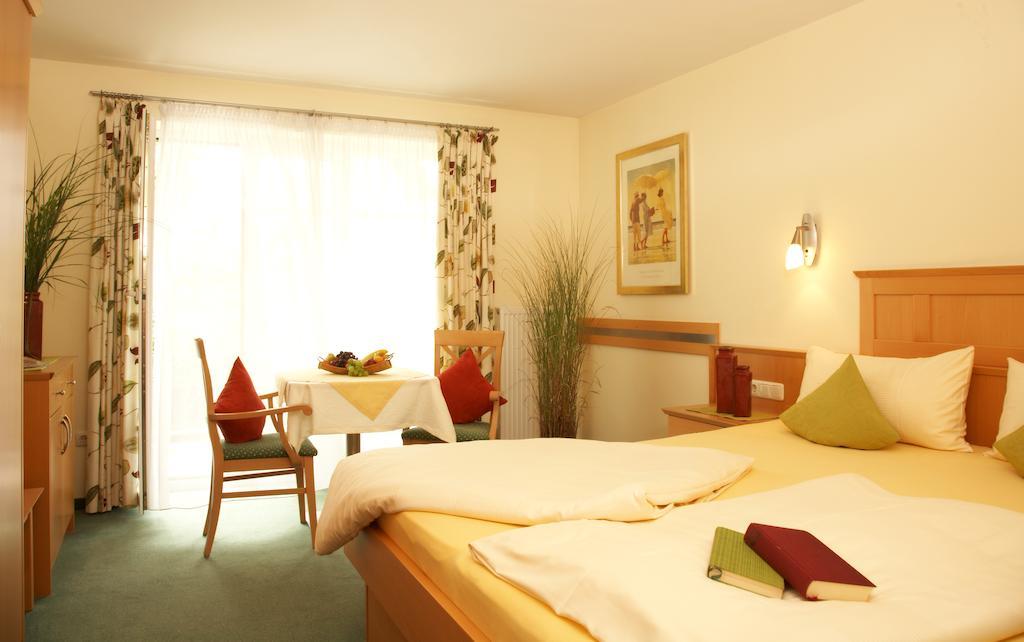 Apart-Hotel Pension Rossmayer Bad Füssing Δωμάτιο φωτογραφία